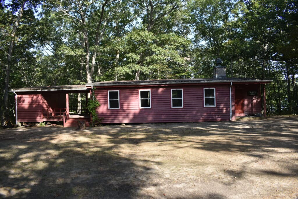 Curtis Lodge